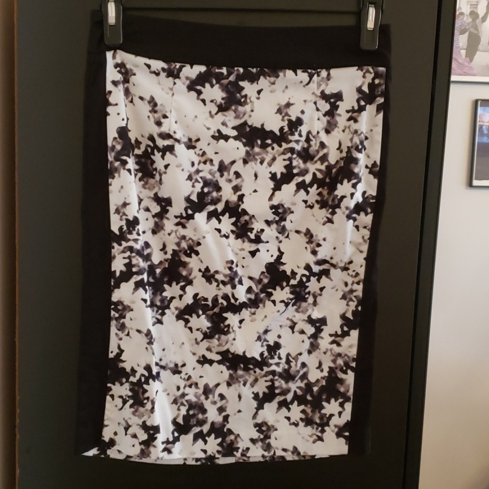 APT 9 Patterned Pencil Skirt